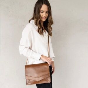 Elevate crossbody bag